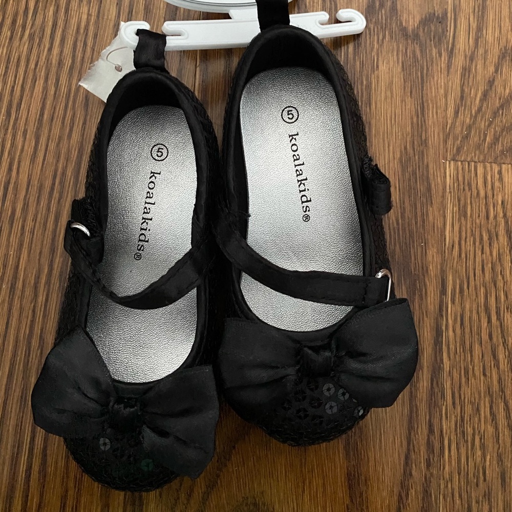Brand new blk sequence dress shoe size 5
